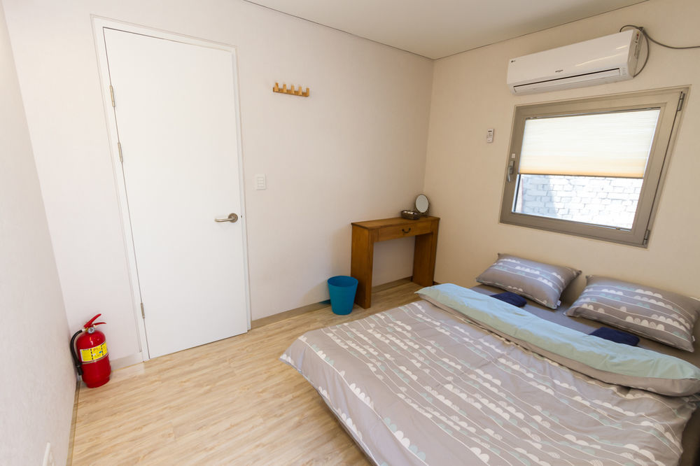 Inside Busan Hostel Zewnętrze zdjęcie
