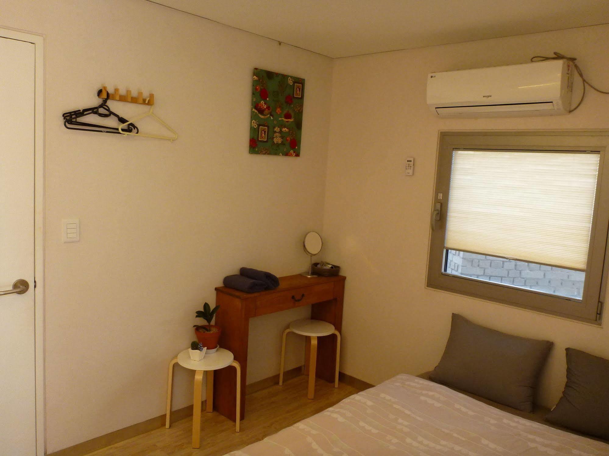 Inside Busan Hostel Zewnętrze zdjęcie