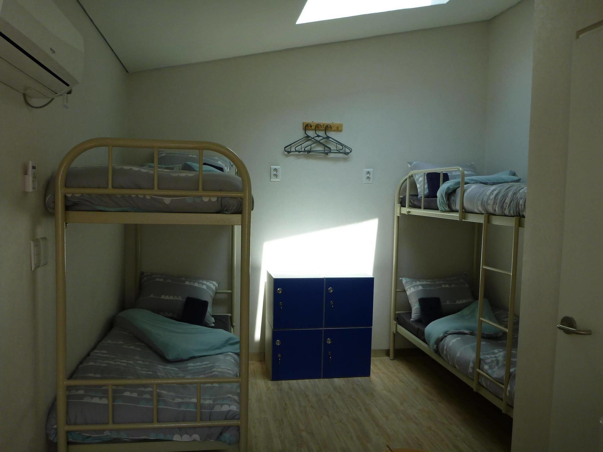 Inside Busan Hostel Zewnętrze zdjęcie